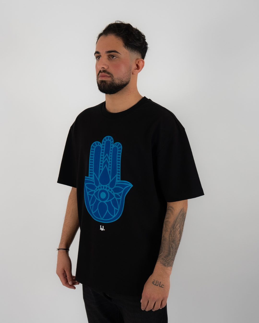 HAND BLACK TEE
