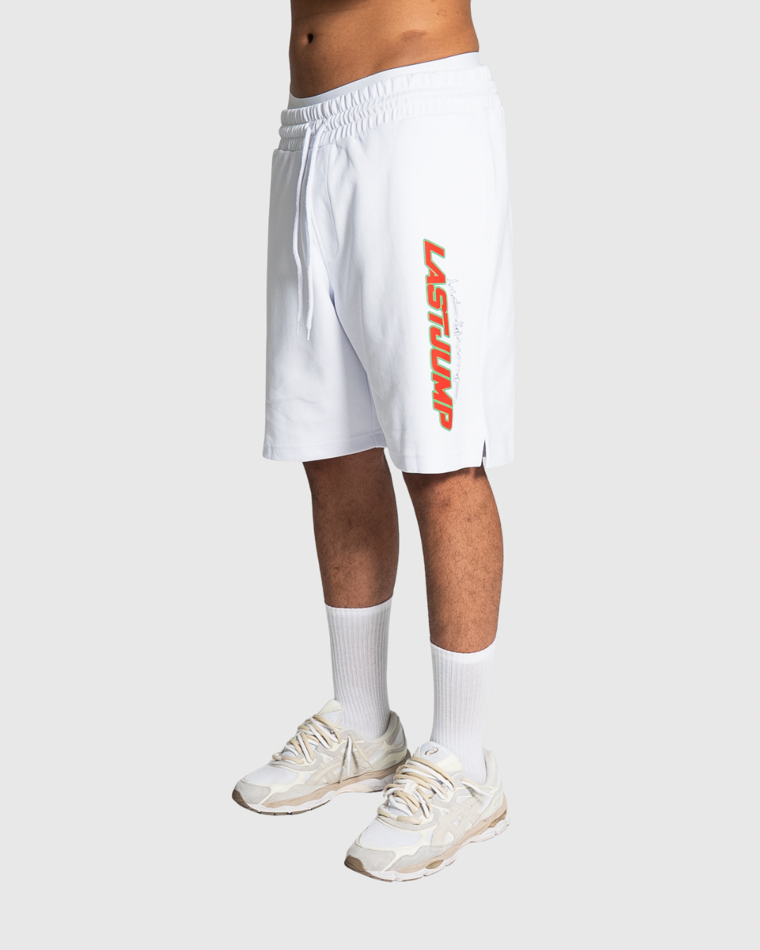 Oriental White Short