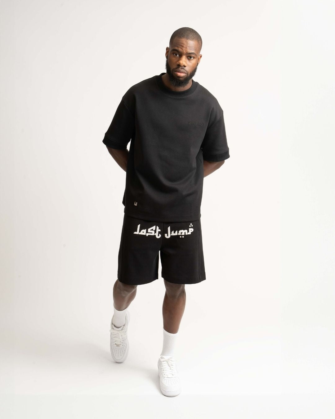 PUFFER PRINT SHORT BLACK