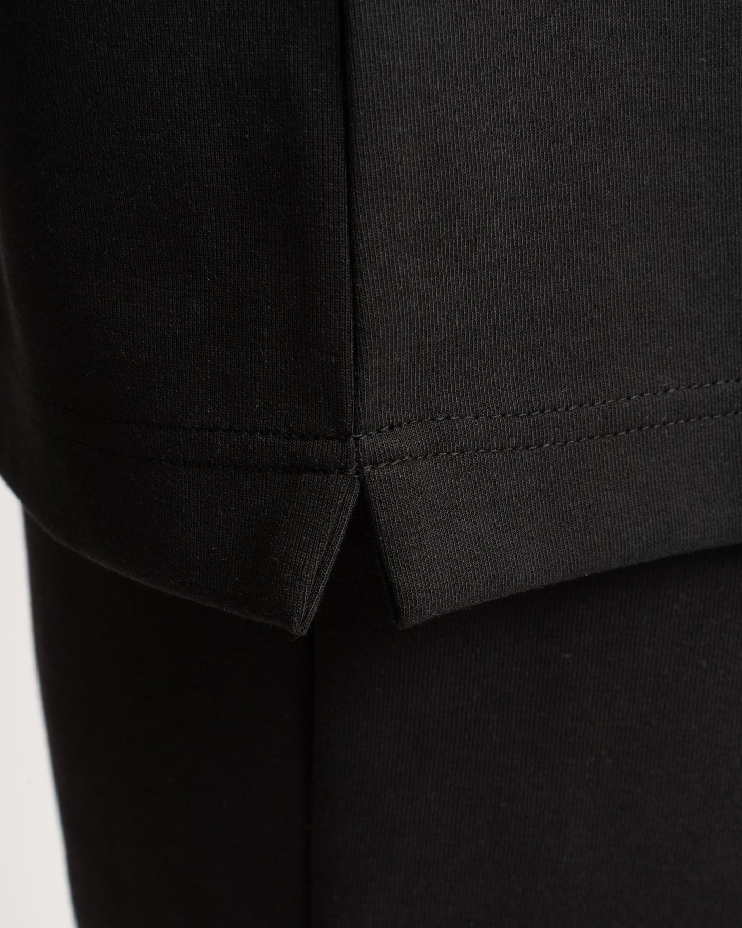 HEAVY PUFFER PRINT TEE BLACK