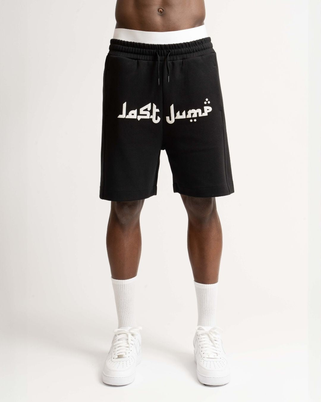 PUFFER PRINT SHORT BLACK