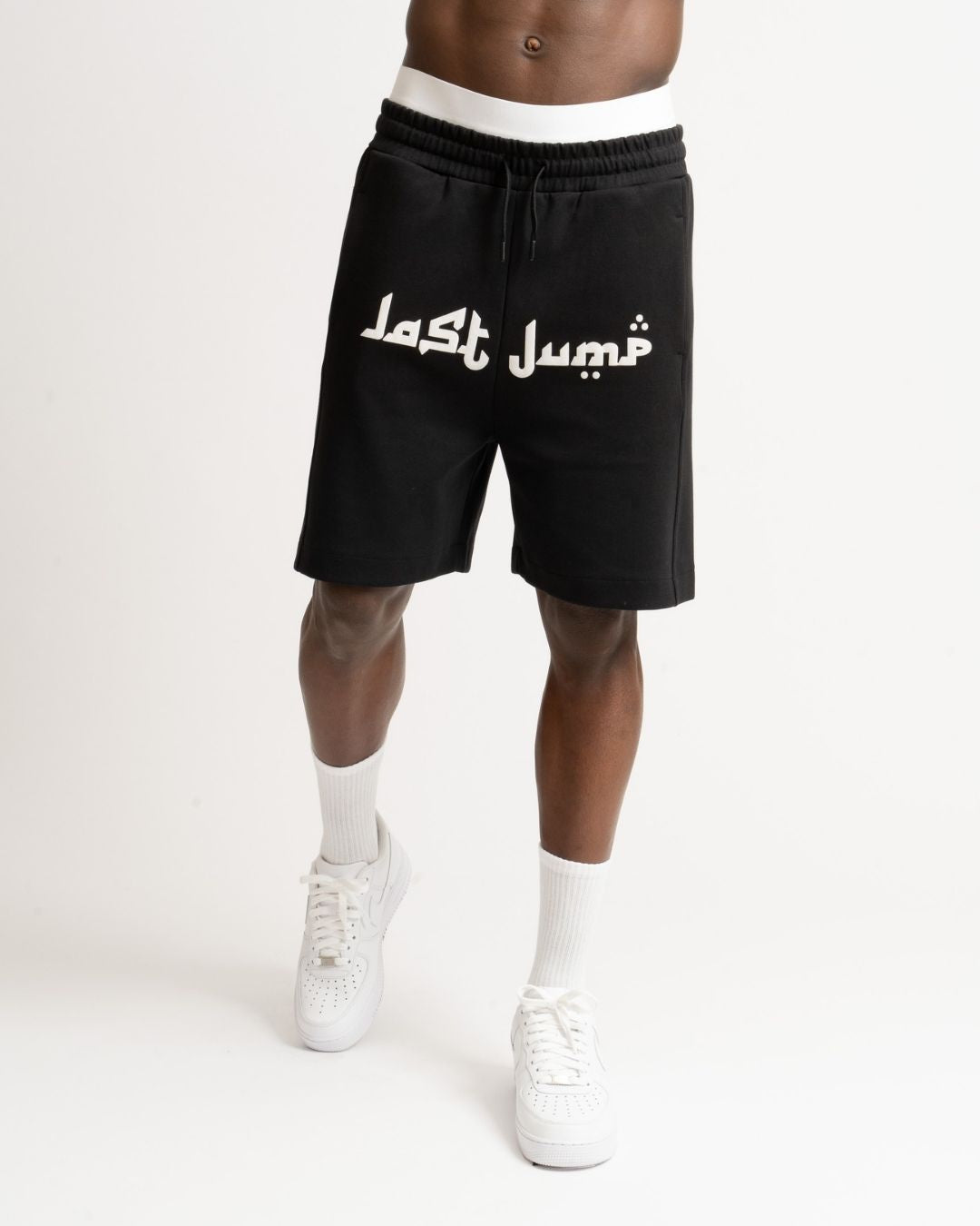 PUFFER PRINT SHORT BLACK