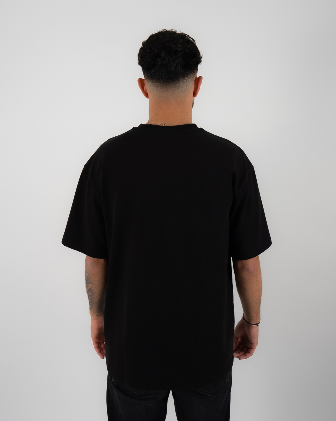 HAND BLACK TEE